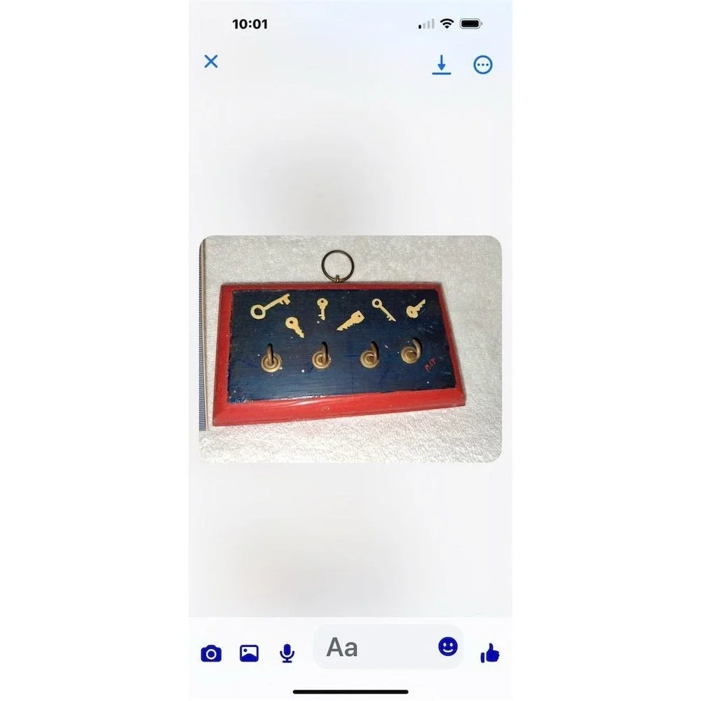 Vintage Skeleton Key Display Board Decor Collectible‎